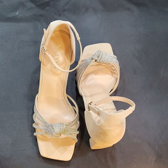 BRAND NEW XOXO FLAVIA WOMEN’S FASHION HEEL-TAUPE - Picture 4 of 16